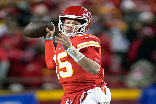 Bettors slightly favour underdog Chiefs to win Super Bowl 