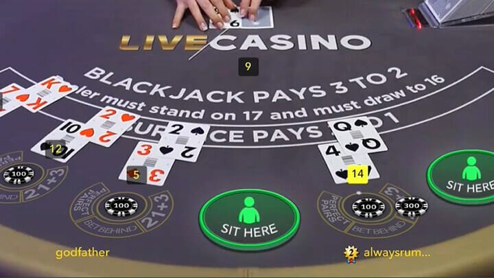 live-casino screenshot active